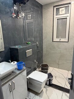 4 BHK Builder Floor For Rent in DLF Garden City Independent Floors