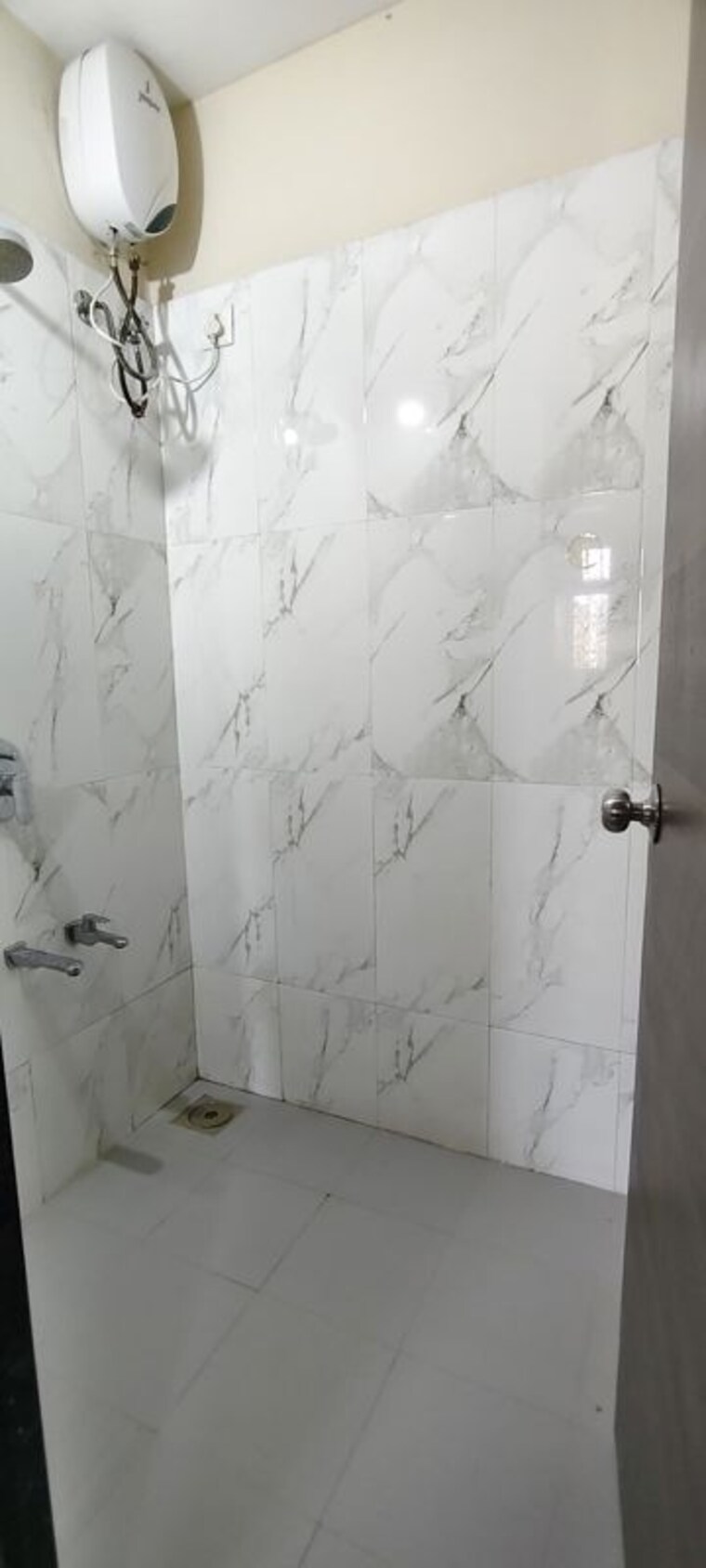 Bathroom, dosti-desire 1 Bedroom 450 Sq.Ft. Apartment In Brahmand Thane 10360763