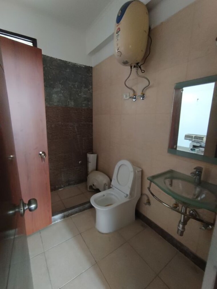 Bathroom, anand-niketan-cghs 4 Bedroom 36000 Sq.Ft. Apartment In Sector 52 Gurgaon 10360764