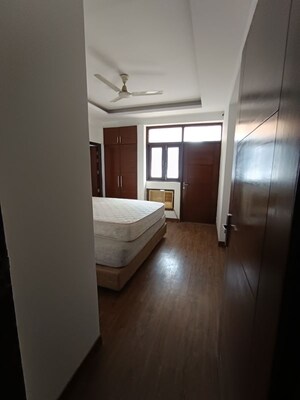 Room in 4 BHK Apartment at Anand Niketan CGHS, Sector 52 – for Rent