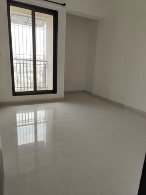 Room in 2 BHK Apartment at Velocity Hill Spring Phase II, Ghodbunder Road – for Rent