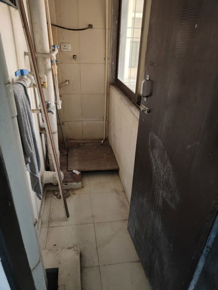Bathroom, velocity-hill-spring-phase-ii 2 Bedroom 700 Sq.Ft. Apartment In Ghodbunder Road Thane 10360770