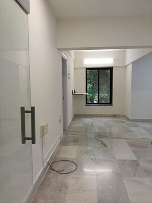 Room in 3 BHK Apartment at Natasha Towers, Andheri West – for Rent