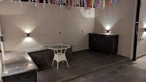 Team Area in 3 BHK Builder Floor at Ashoka Enclave 3, Sector 35 – for Rent