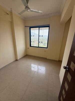 Room in 1.5 BHK Apartment at Vihang Valley Indus, Kasarvadavali – for Rent