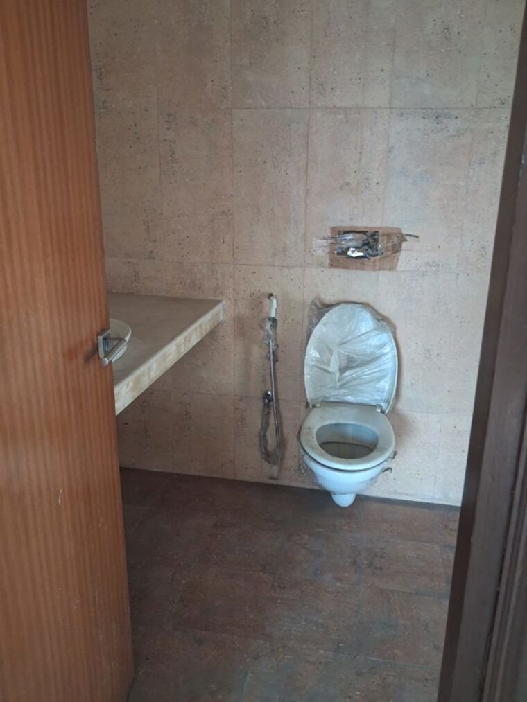 Bathroom, kolkatta gpo 4 Bedroom 1952 Sq.Ft. Apartment In Kolkatta Gpo Kolkata 10334884