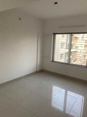Room in 2 BHK Apartment at Paranjape Schemes Yuthika, Baner – for Rent