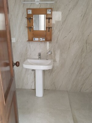 Bathroom in 3 BHK Builder Floor at RWA Apartments Sector 39, Sector 39 – for Rent