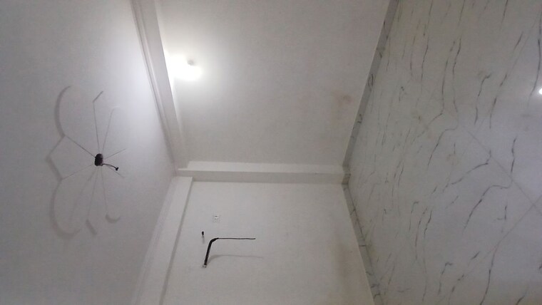 Bathroom, jawahar nagar 3 Bedroom 1125 Sq.Ft. Apartment In Jawahar Nagar Delhi 10360785