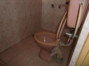 Bathroom in 1 BHK Independent House at Rt Nagar – for Rent