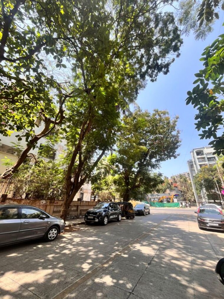 Garden, andheri west 2 Bedroom 750 Sq.Ft. Apartment In Andheri West Mumbai 10360801