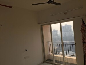 Room in 2 BHK Apartment at Puranik Abitante, Bavdhan – for Rent