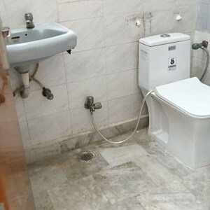 Bathroom in 3 BHK Apartment at Sector 10 Dwarka – for Rent