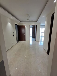 3 BHK Builder Floor For Rent in Sushant Lok III