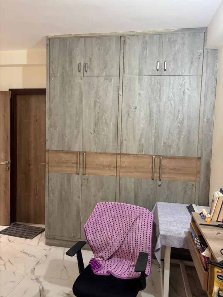Bedroom, sector 43 3 Bedroom 260 Sq.Yd. Builder Floor In Sector 43 Gurgaon 10360880