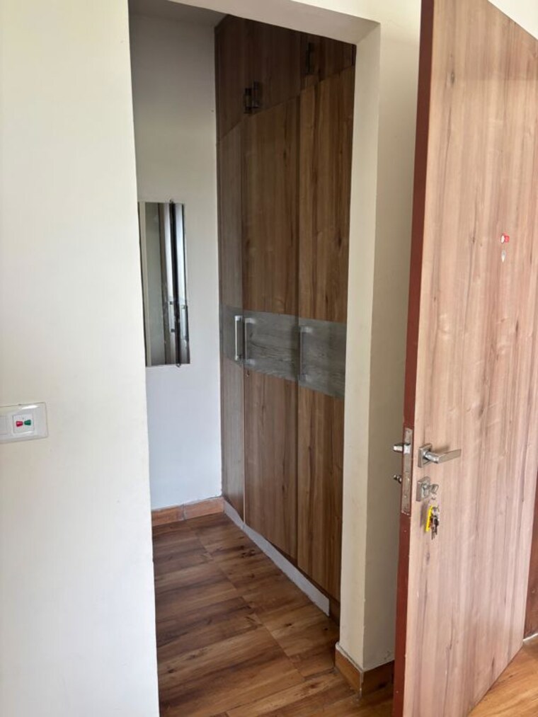 Room, sector 43 3 Bedroom 260 Sq.Yd. Builder Floor In Sector 43 Gurgaon 10360880