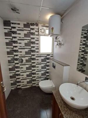Bathroom in 3 BHK Builder Floor at Sector 43 – for Rent