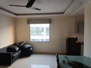 Team Area in 3 BHK Builder Floor at Sector 43 – for Rent