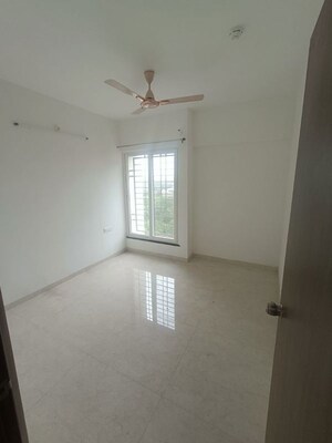 Room in 3 BHK Apartment at Majestique Towers East Phase 1, Kharadi – for Rent