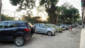Parking in 4 BHK Builder Floor at Kalkaji – for Sale