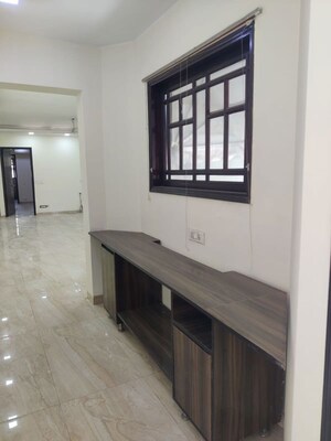 Room in 4 BHK Builder Floor at Rajouri Garden – for Rent