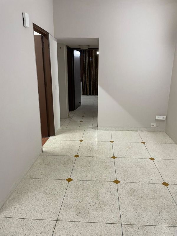 2 BHK + Pooja Room Builder Floor For Sale in South City 2