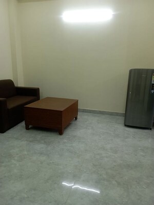 Living Room in 1 BHK Builder Floor at Sector 40 – for Rent