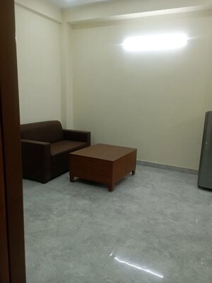 Living Room in 1 BHK Builder Floor at Sector 40 – for Rent