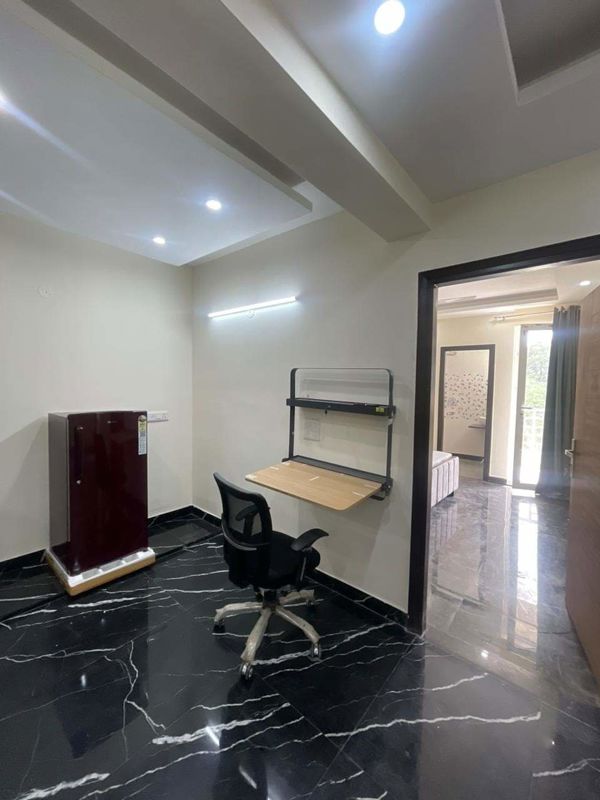 1 BHK Builder Floor For Rent in Sector 45