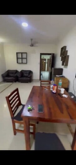 2 BHK Apartment For Rent in Raheja Solitaire