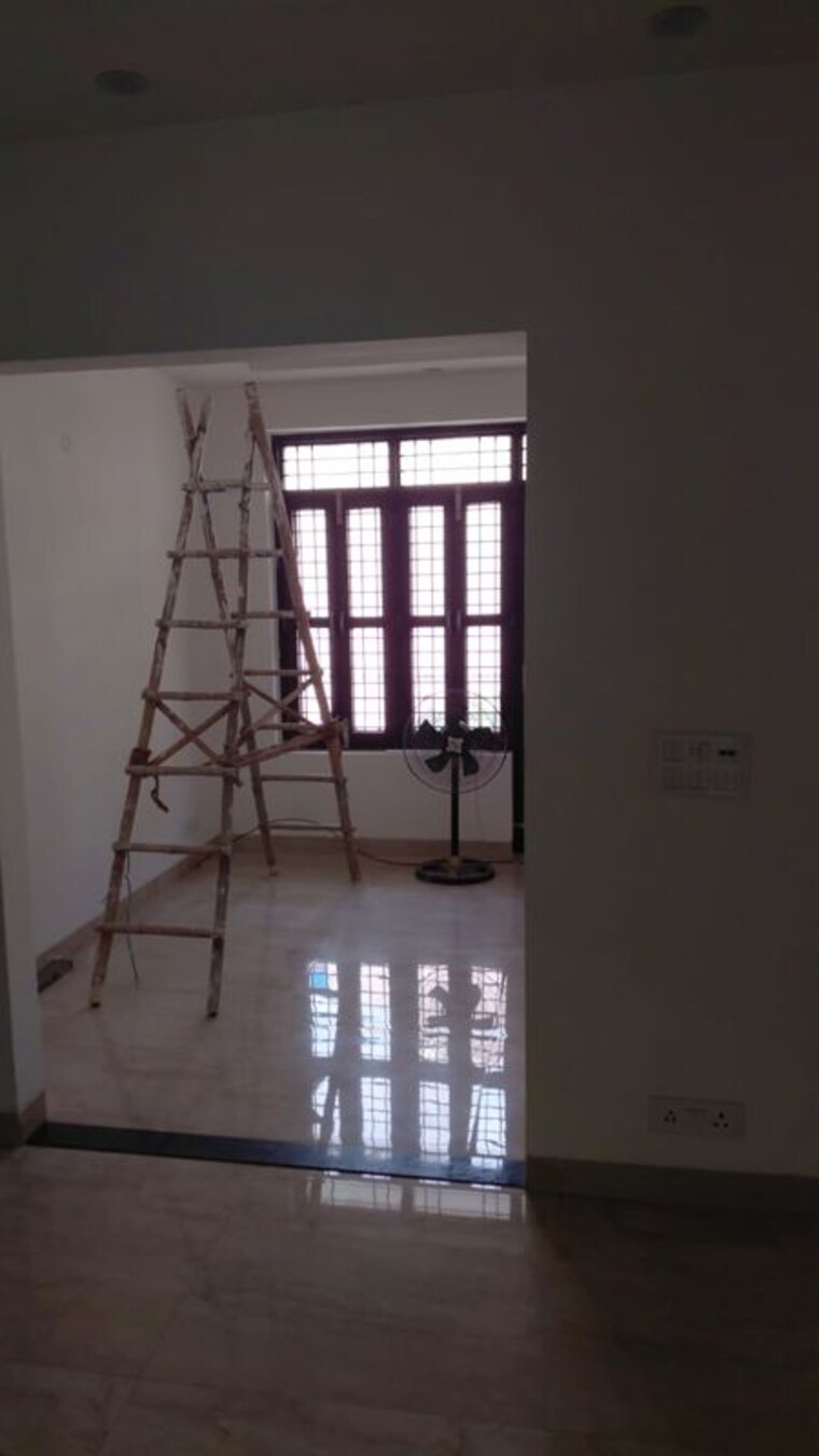 Room, sushant lok iii 2 Bedroom 160 Sq.Yd. Builder Floor In Sushant Lok Iii Gurgaon 10361005