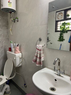 Bathroom in 1 BHK Builder Floor at Sector 45 – for Rent