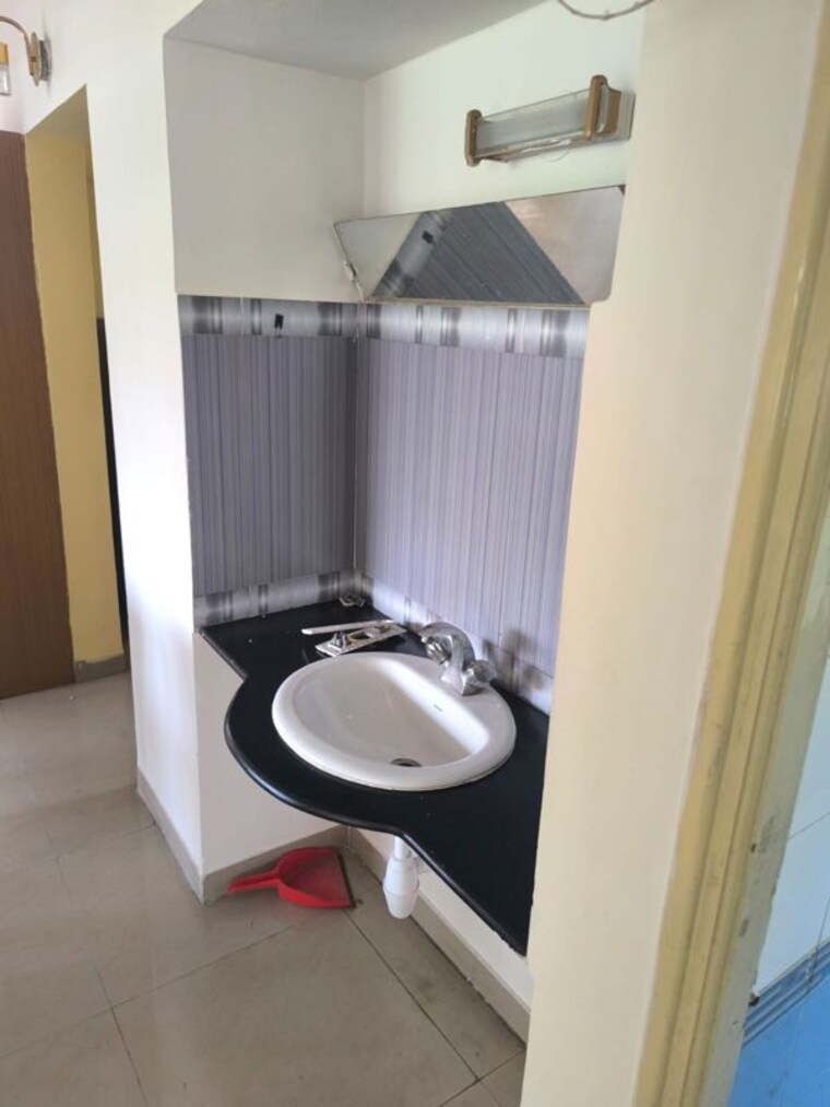 Bathroom, brahma-exuberance 2 Bedroom 1100 Sq.Ft. Apartment In Kondhwa Pune 10361017