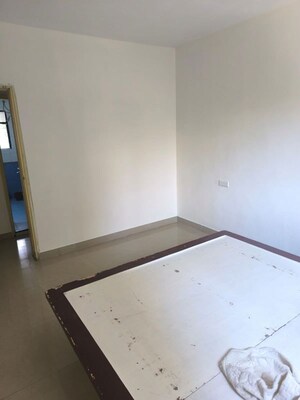Room in 2 BHK Apartment at Brahma Exuberance, Kondhwa – for Rent