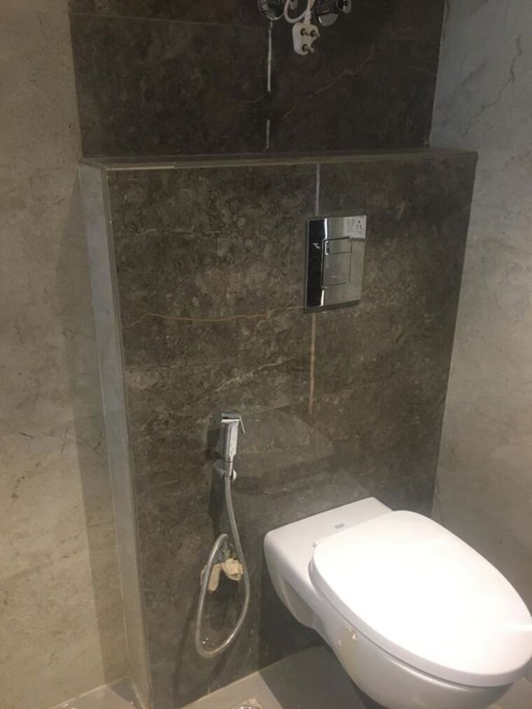 Bathroom, sector 56 4 Bedroom 500 Sq.Yd. Builder Floor In Sector 56 Gurgaon 10361025