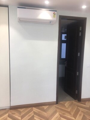 Room in 4 BHK Builder Floor at Sector 56 – for Rent