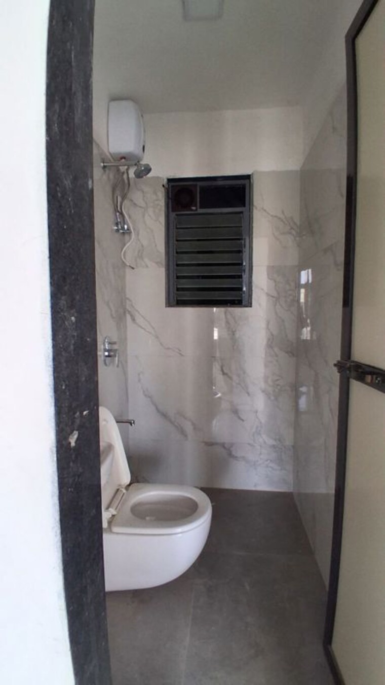 Bathroom, atharva-om-gautam-residency 2 Bedroom 570 Sq.Ft. Apartment In Malad East Mumbai 10361022