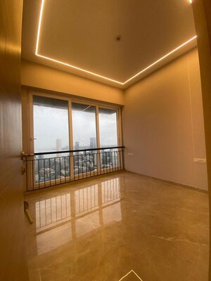 Room in 2 BHK Apartment at Ruparel Iris, Matunga West – for Sale