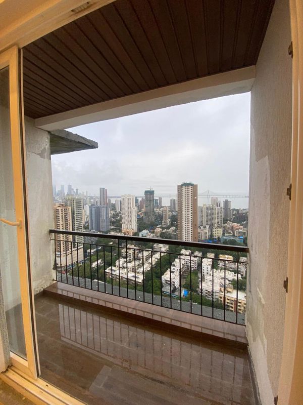 2 BHK + Servant Room 830 Sq.Ft. Apartment in Ruparel Iris