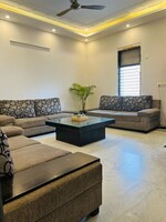 2 BHK + Study Room 263 Sq.Yd. Builder Floor in Sushant Lok I