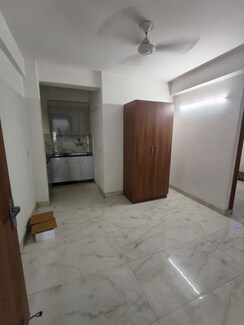 1 BHK + Basement Apartment For Rent in Saket