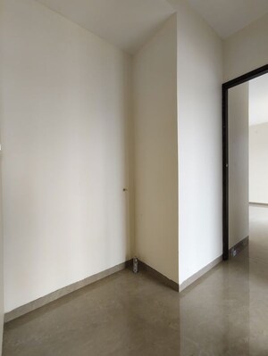 Room in 2 BHK Apartment at Satyam Bellagio, Sanpada – for Rent