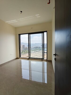 Room in 2 BHK Apartment at Satyam Bellagio, Sanpada – for Rent