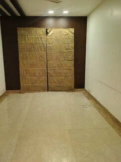 3 BHK + Pooja Room,Servant Room,Store Room Builder Floor For Rent in Defence Colony