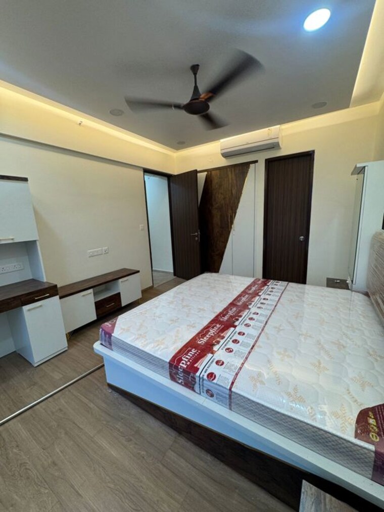 Bedroom, embassy-one-thane 3 Bedroom 1140 Sq.Ft. Apartment In Panch Pakhadi Thane 10361073