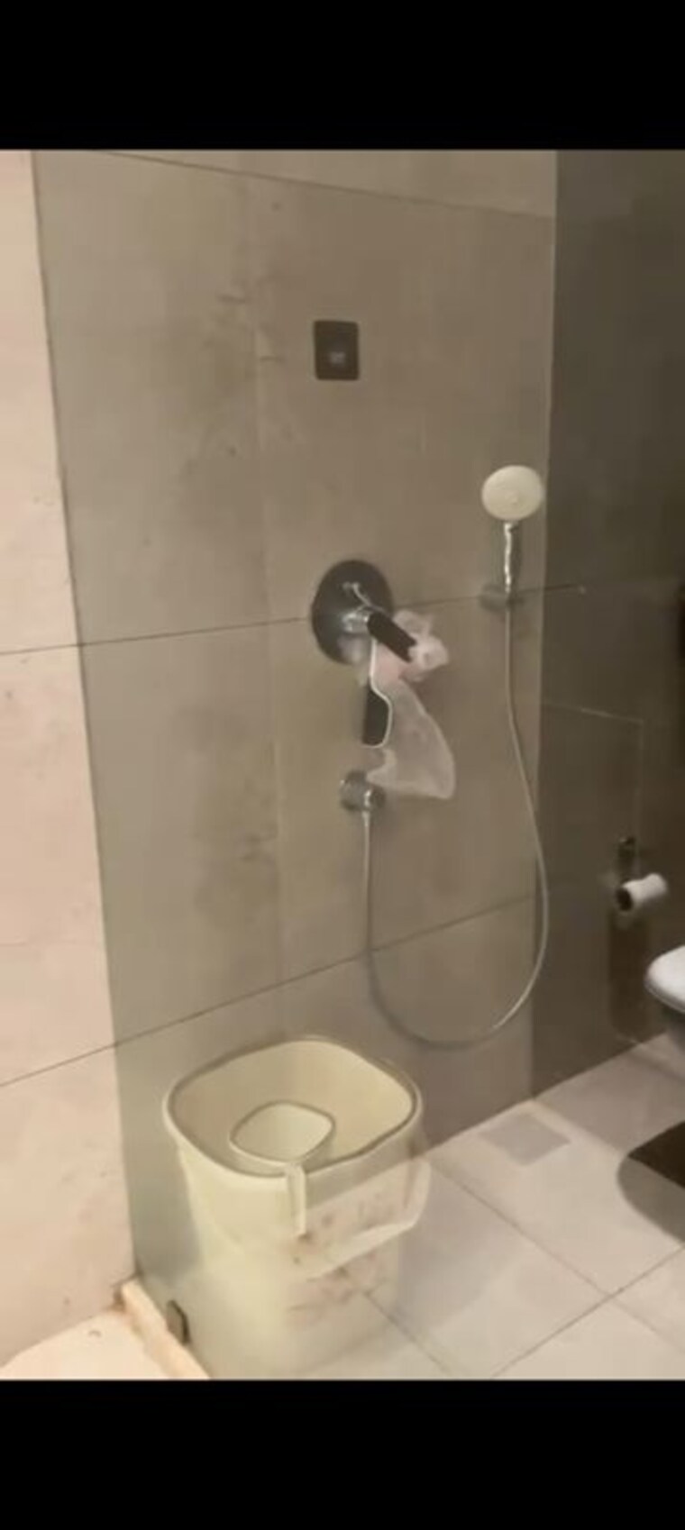 Bathroom, amanora-future-towers 3.5 Bedroom 1800 Sq.Ft. Apartment In Hadapsar Pune 10361065