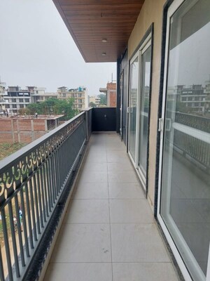 Balcony in 3 BHK Builder Floor at Sector 52 – for Rent