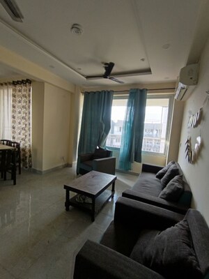 Living Room in 3.5 BHK Apartment at Ram Shanti Apartment, Sector 52 – for Rent