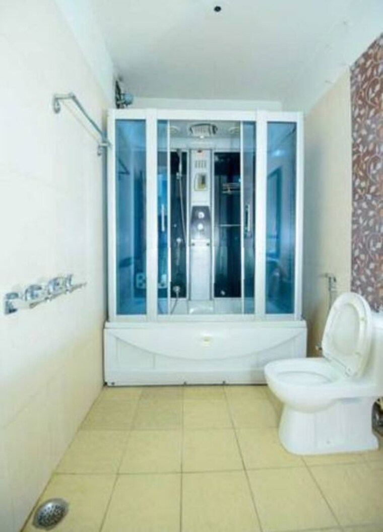 Washroom, rishita-manhattan 2 Bedroom 1750 Sq.Ft. Apartment In Gomti Nagar Lucknow 10361090