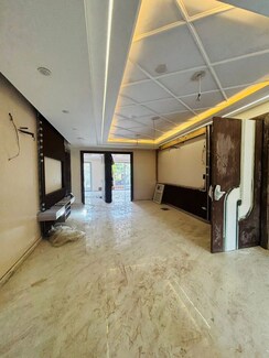 3 BHK + Pooja Room,Servant Room,Study Room,Extra Room,Basement,Store Room Builder Floor For Sale in Anant Raj Estate Plots